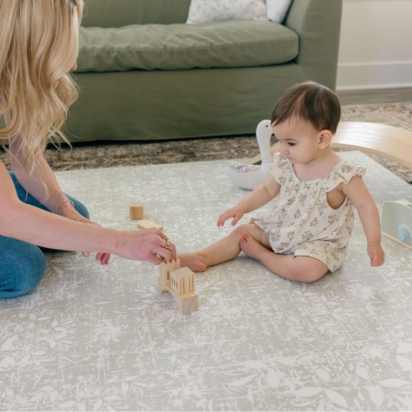 4x6 EVA Foam Play Mat in Sage Green - Picture 8 of 9